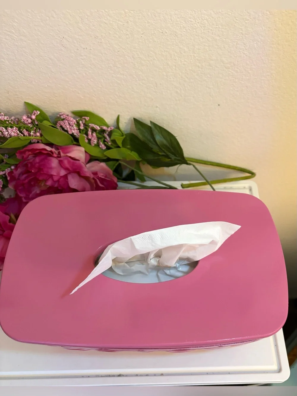 Vintage Longaberger Large Tissue Basket with Wood Lid, Painted Pink Gloss